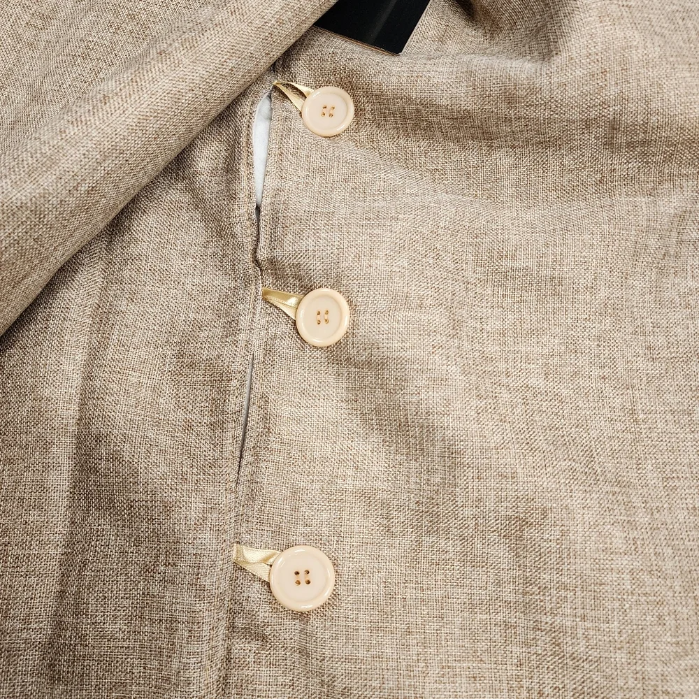 The Christmas Shoppe 48 inch Tree skirt - Picture 4 of 6